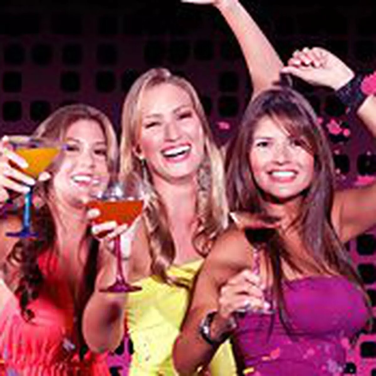 Пьяная девушка: подарок судьбы или головная боль | WMJ.ru   Фото из интернета