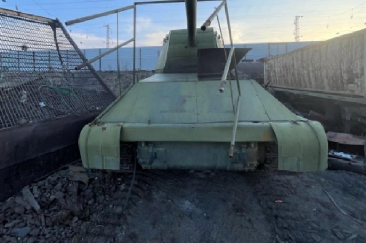    Работника базы отдыха на Алтае задавило гусеничным тягачом