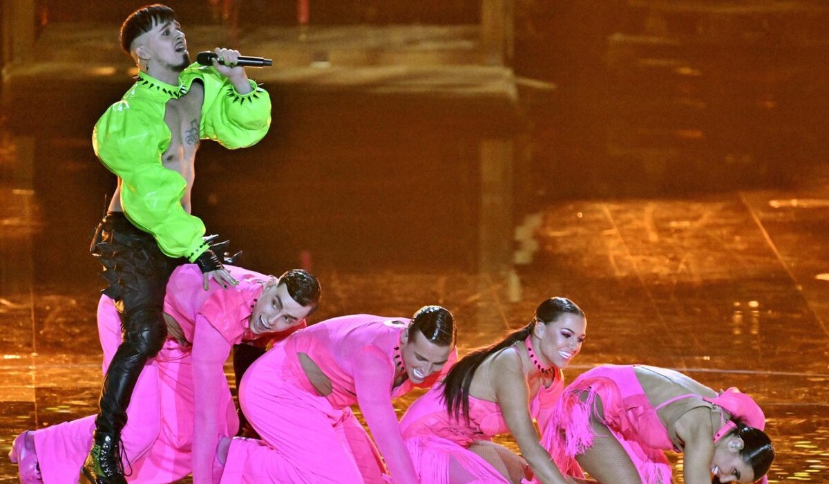 Финляндию на Евровидении в этом году представлял певец Кьэария 