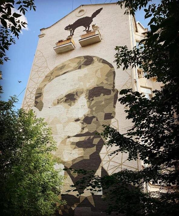 Мурал Михаил Булгаков в Большом Афанасьевском переулке © "Покажу Москву"