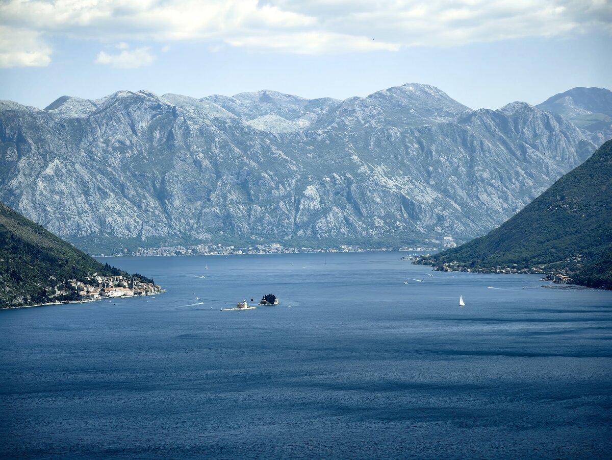 Примерно такие виды в той бане можно лицезреть