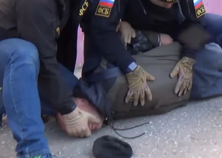    ФСБ задержала украинских диверсантов-террористов, планировавших подрывы опор ЛЭП на АЭС