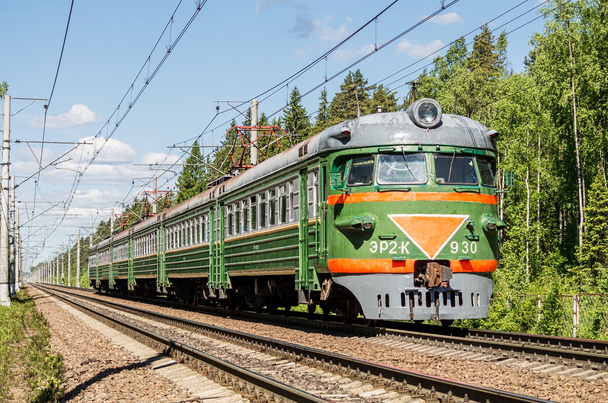 ЭР2К-930 на перегоне Зеленогорск - Белоостров. Автор неизвестен.