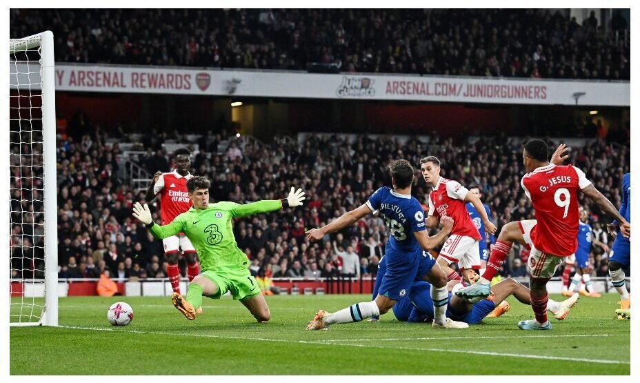    «Арсенал» на своем поле громит «Челси». Фото: Reuters