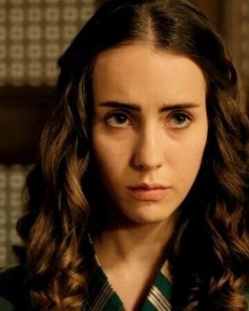 Гюлизар была шпионкой Хюррем источник: comp-pro.ru