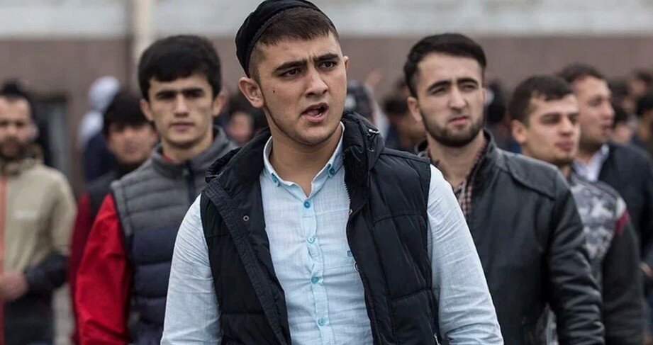 "Русских снова бьют и унижают". В Уссурийске произошёл новый скандал с мигрантами