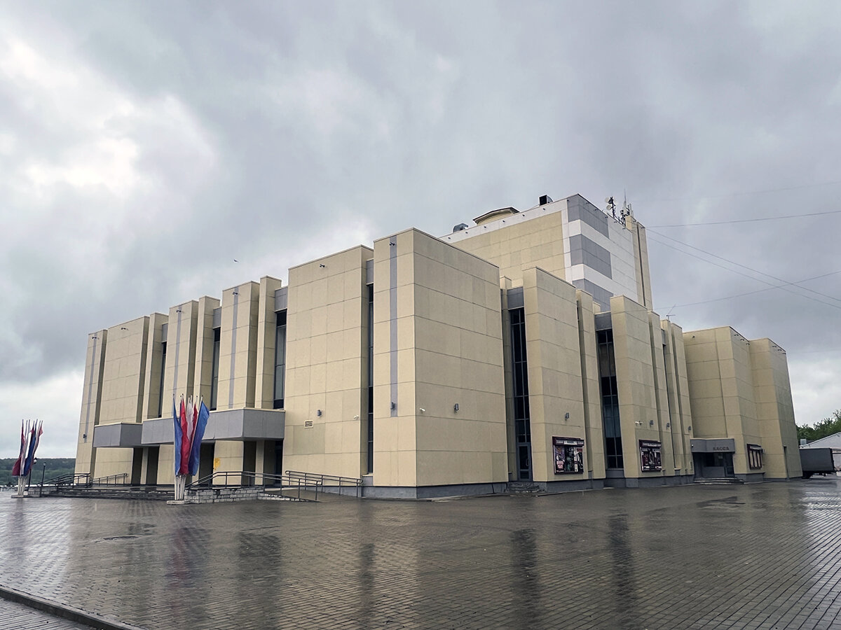 Кинешма, театр им. Островского. Фото автора