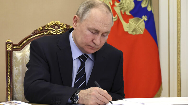 © MIKHAIL KLIMENTYEV/KREMLIN POOL/GLOBALLOOKPRESS 