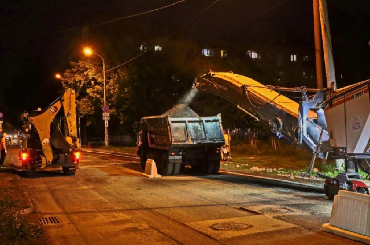    В Самаре проводят фрезерование изношенного слоя покрытия улицы Печерской