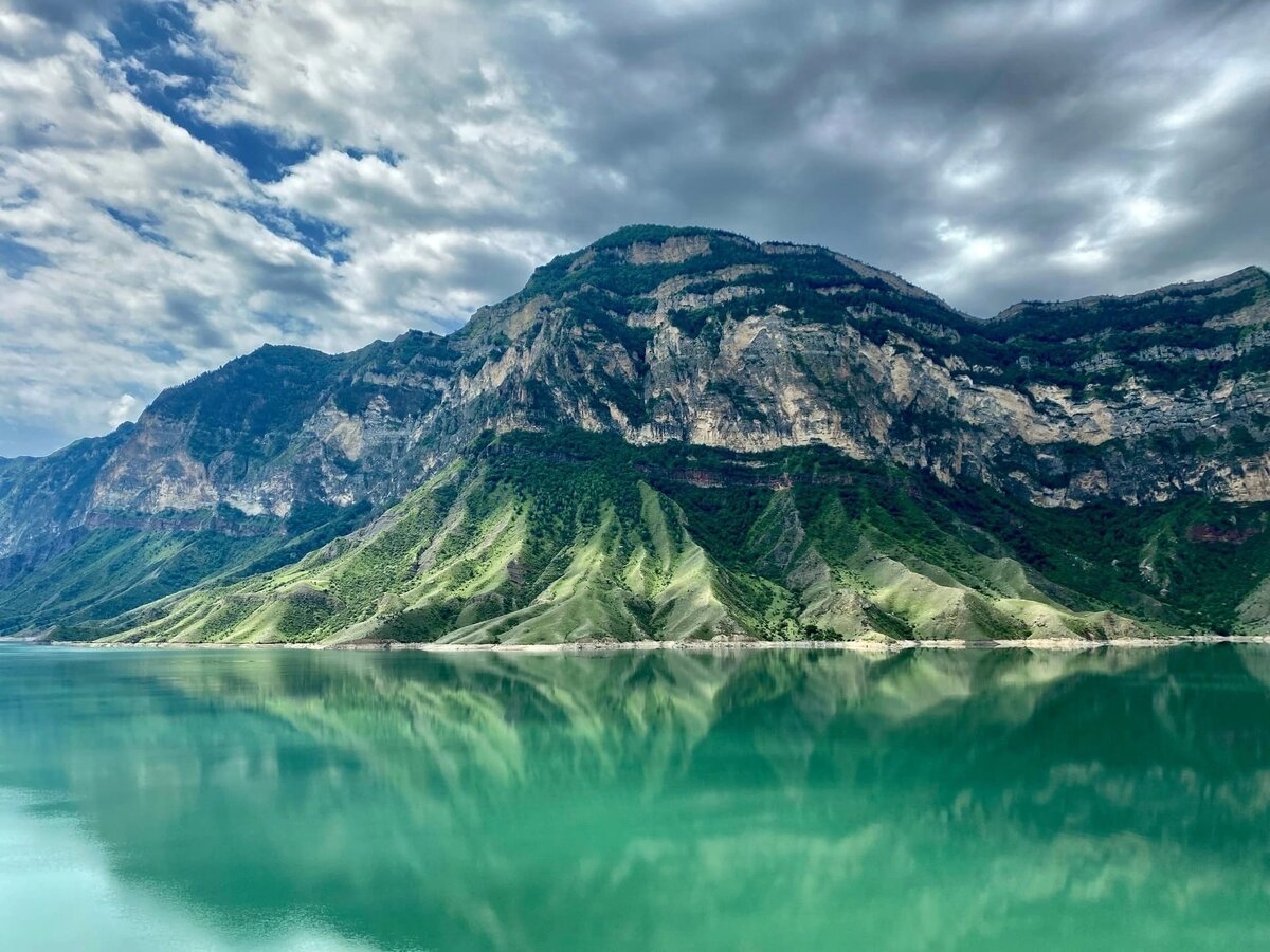 Водохранилище горы