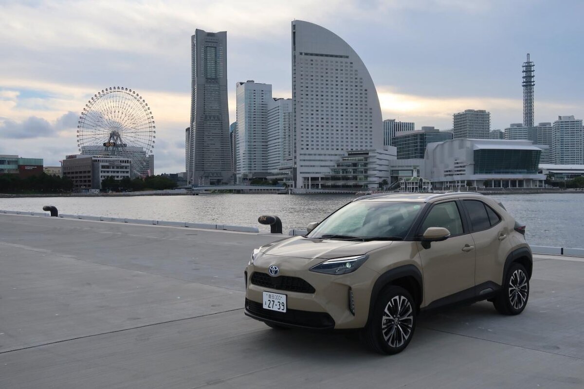 TOYOTA YARIS CROSS