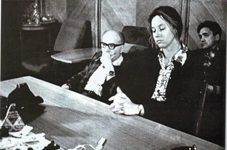 Марта Петерсон в июле 1977 года на допросе в КГБ. Петерсон стала первой женщиной-сотрудницей ЦРУ, привлеченной к операциям в Москве. Первоначально это даже сработало. На продолжительное время ей удалось выпасть из поля зрения советских контрразведчиков