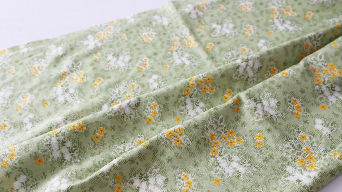 Увидела на пляже интересную косынку, которую не надо завязывать на ...