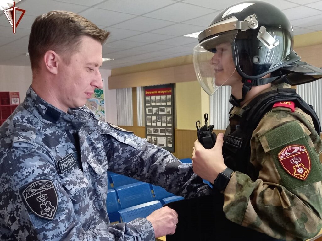 В Твери кадеты школы № 16 проходят практику в УВО Росгвардии