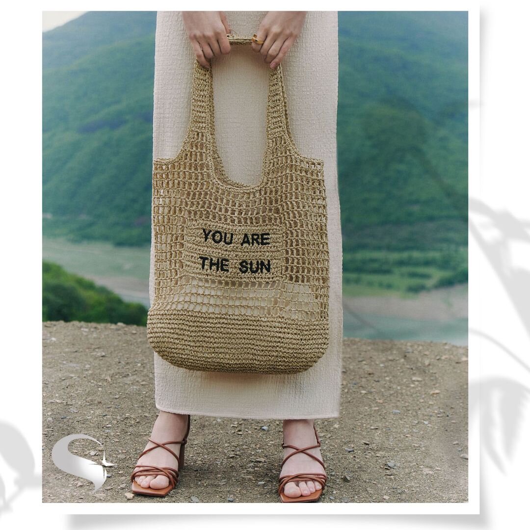 Стильная плетеная сумка, которую вы будете носить и в городе, и на пляже