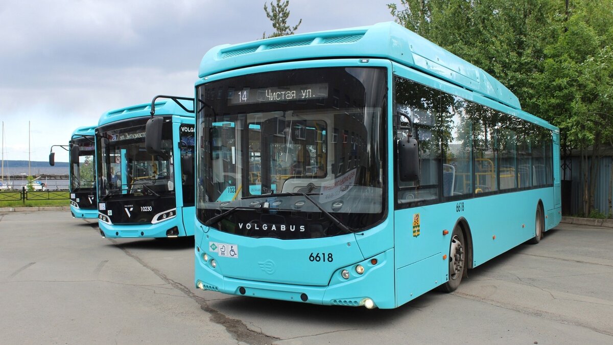     Старые маршрутчики решили без ведома властей «возобновить» маршрут №4 и возить людей по более низкой цене. Об этом рассказал глава Петрозаводска Владимир Любарский на планерке в мэрии.