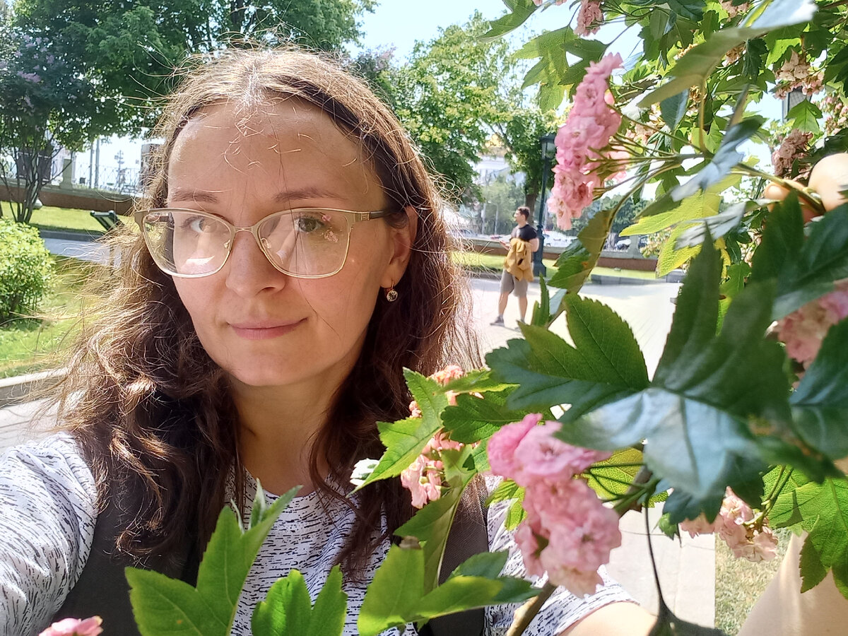 Меня зовут Екатерина, буду рада вашим подпискам, лайкам, комментариям ❤️ Фото сделано в Александровском саду, в Москве