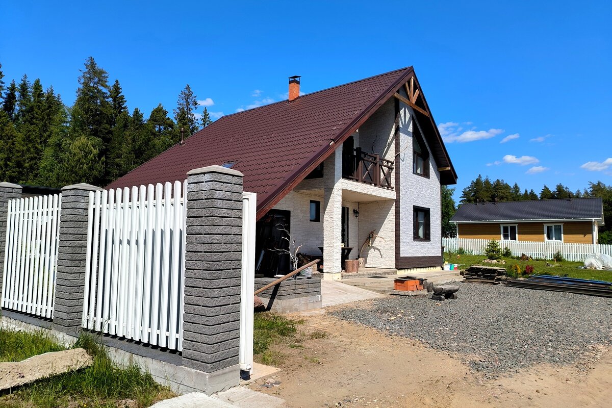 Риелтор объяснил, почему в России растет спрос на загородную недвижимость.  Фото: Maksim Konstantinov / Global Look Press / globallookpress.com
