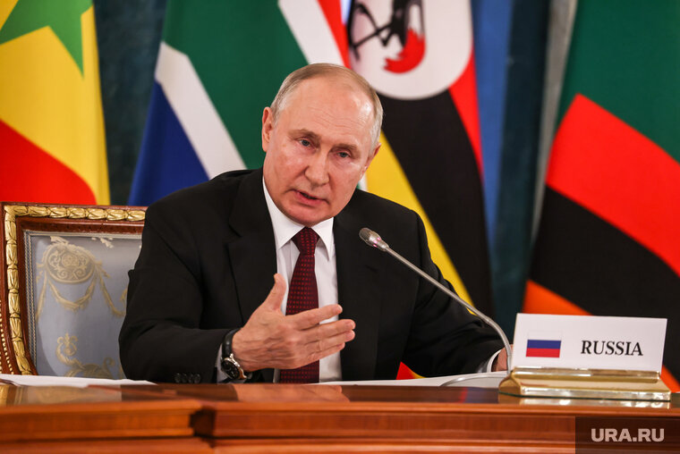    Владимир Путин поблагодарил всех военнослужащих за проявленное мужество