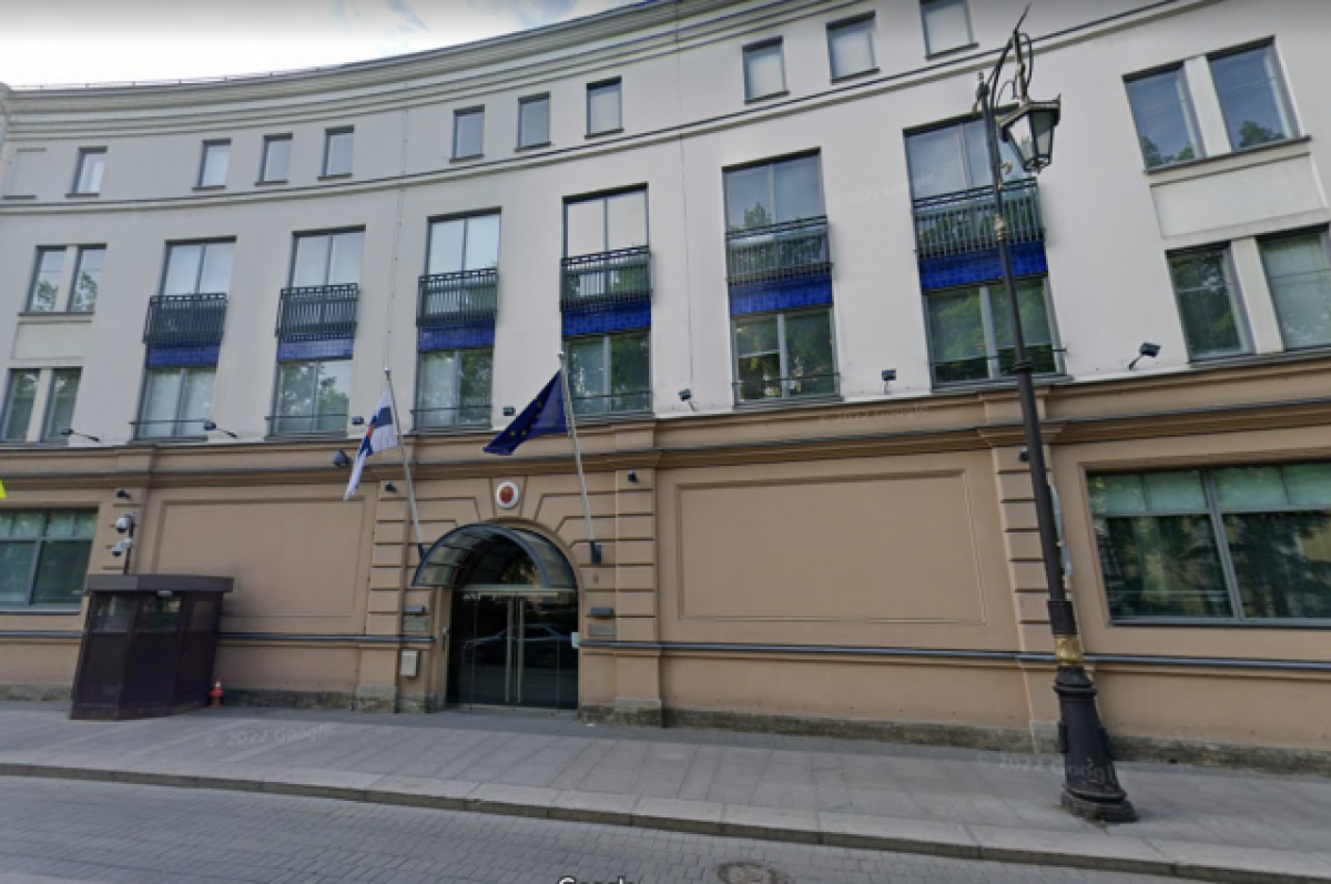    Генконсульству Финляндии в Петербурге отключили мобильную связь