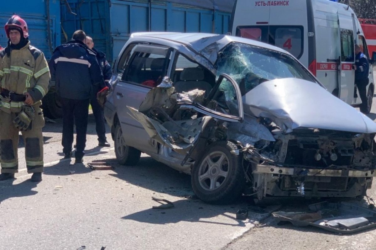    В Усть-Лабинске в ДТП с большегрузом погиб водитель легковушки