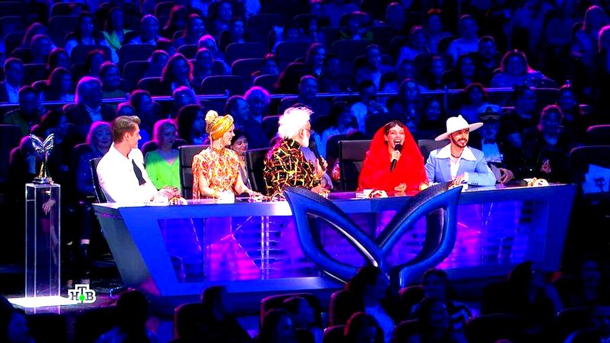 Киркоров в жюри шоу маска. Киркоров в жюри шоу маска. Киркоров в жюри шоу маска. Жюри шоу маска 2023. Киркоров 2023.