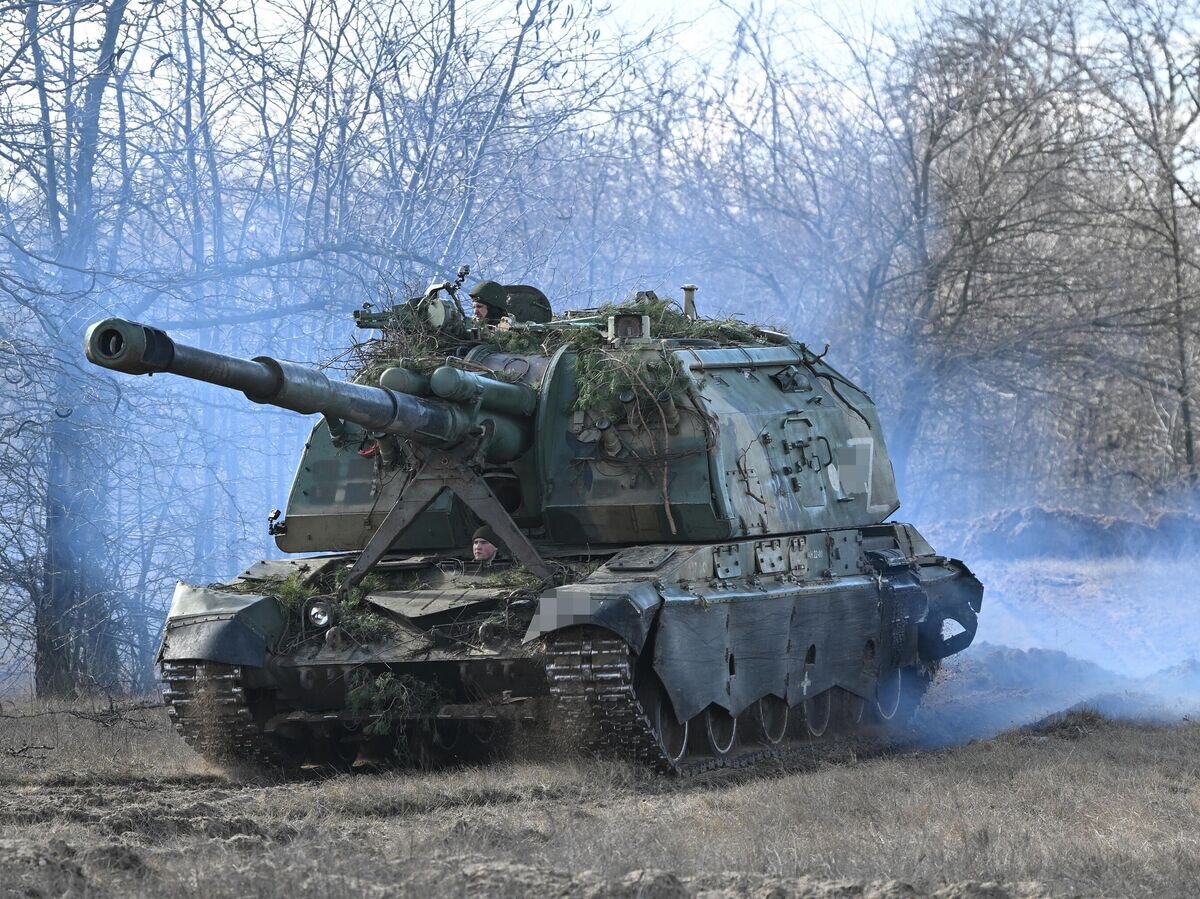    САУ "Мста-С" на боевой позиции в зоне СВО© РИА Новости / Алексей Майшев
