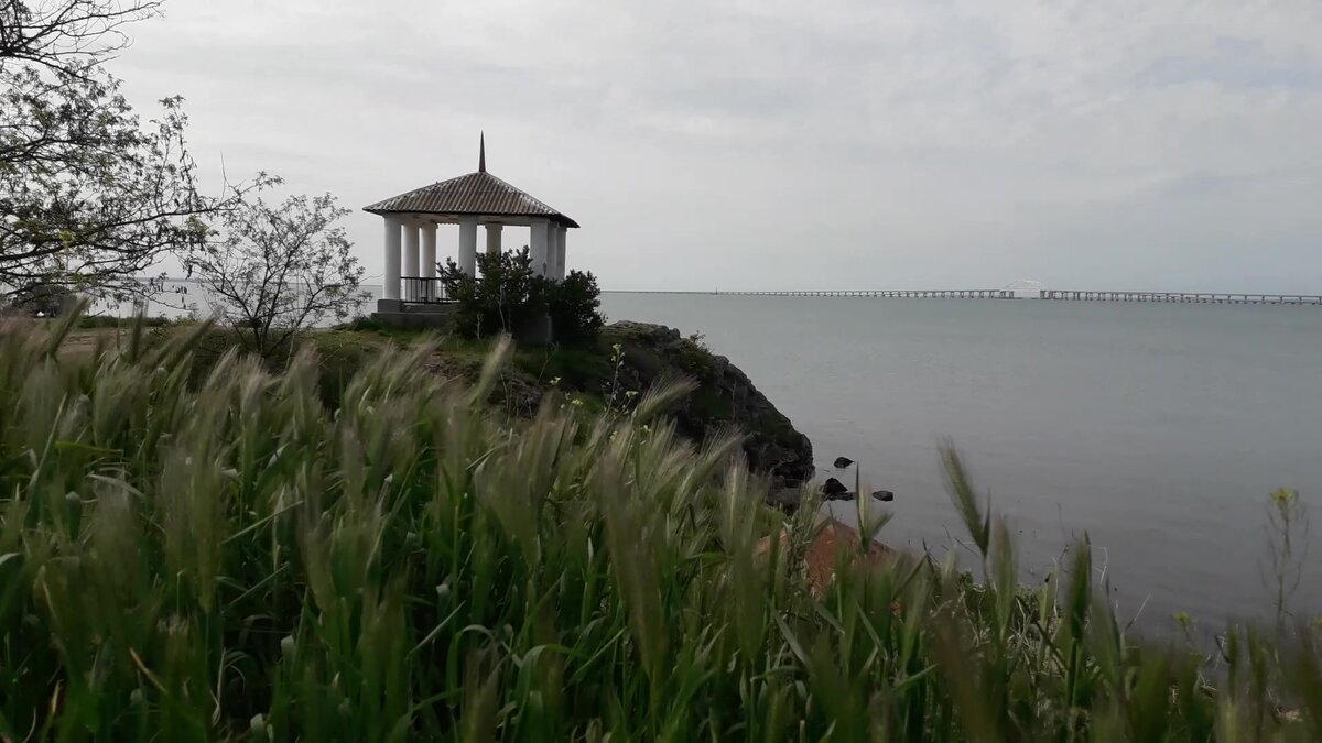 Сохранившийся памятник советской эпохи.