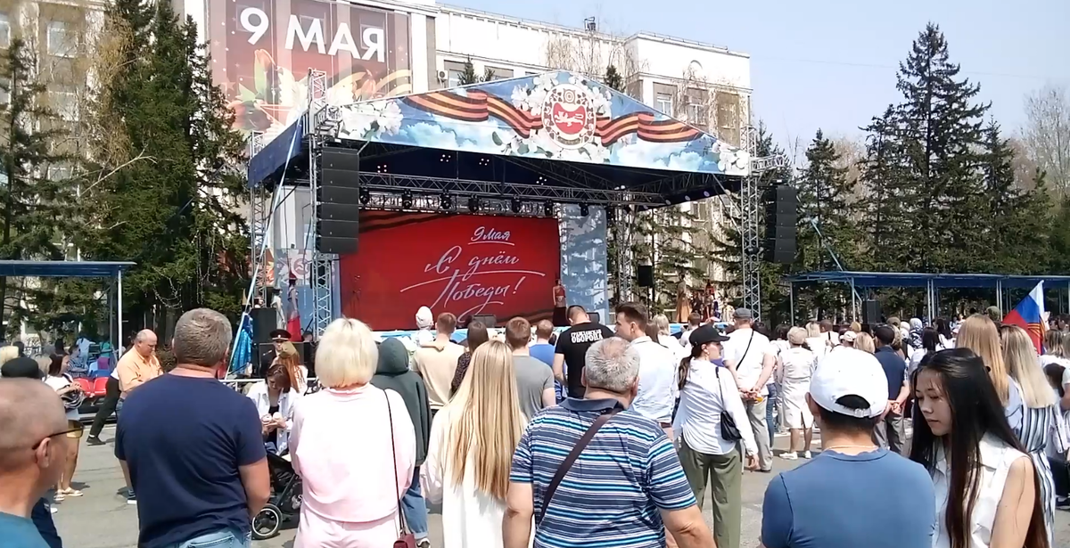 Фото сделано автором 09.05.2023 на Первомайской площади Абакана