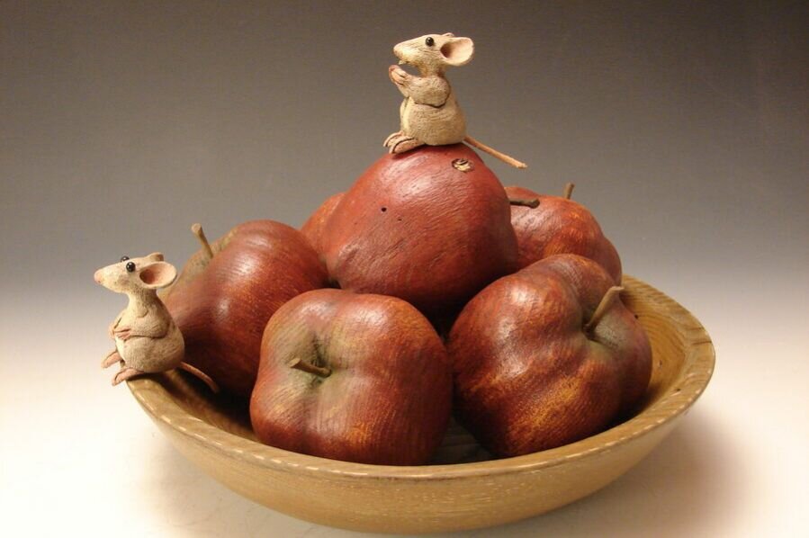Фото: https://www.peterbretzcarvings.com/