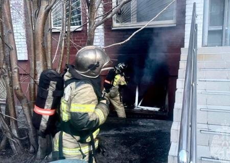    В центре Мурманска горел военкомат. СМИ назвали имя диверсанта