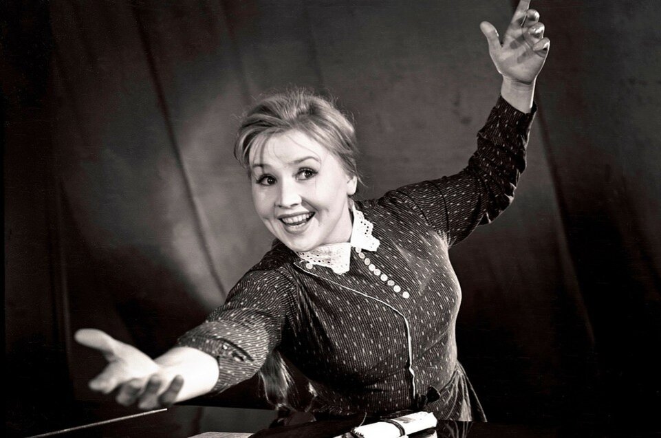    По сути, фильм - это история самой актрисы, сыгравшей Фросю Бурлакову — Екатерины Савиновой. Фото: стоп-кадр.