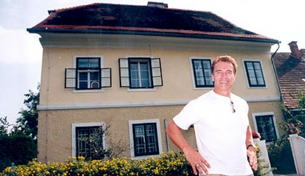 В родном селе Арнольда Шварцнеггера даже открыли посвященный ему музей. Источник фото: https://www.krone.at/152505