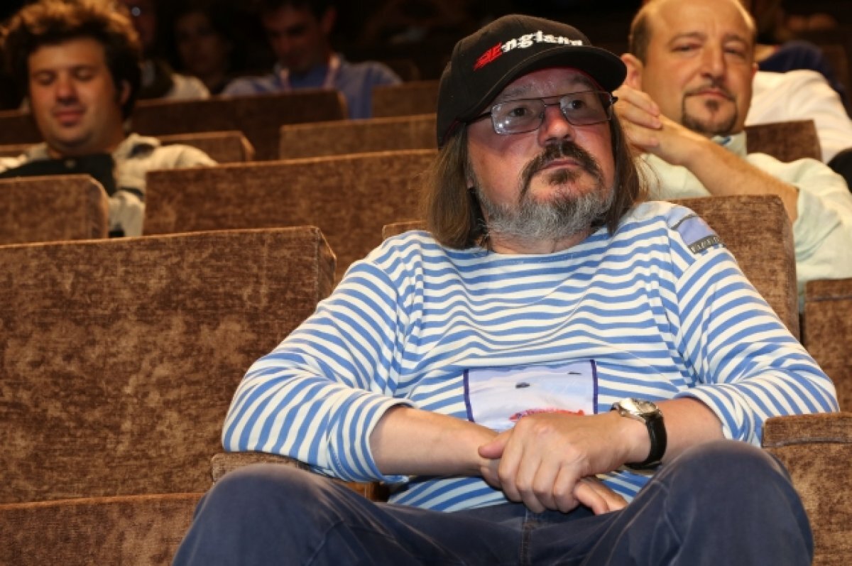    Алексей Балабанов перед показом фильма «Я тоже хочу», проходящего в рамках 69-го Венецианского международного кинофестиваля во Дворце Кино.