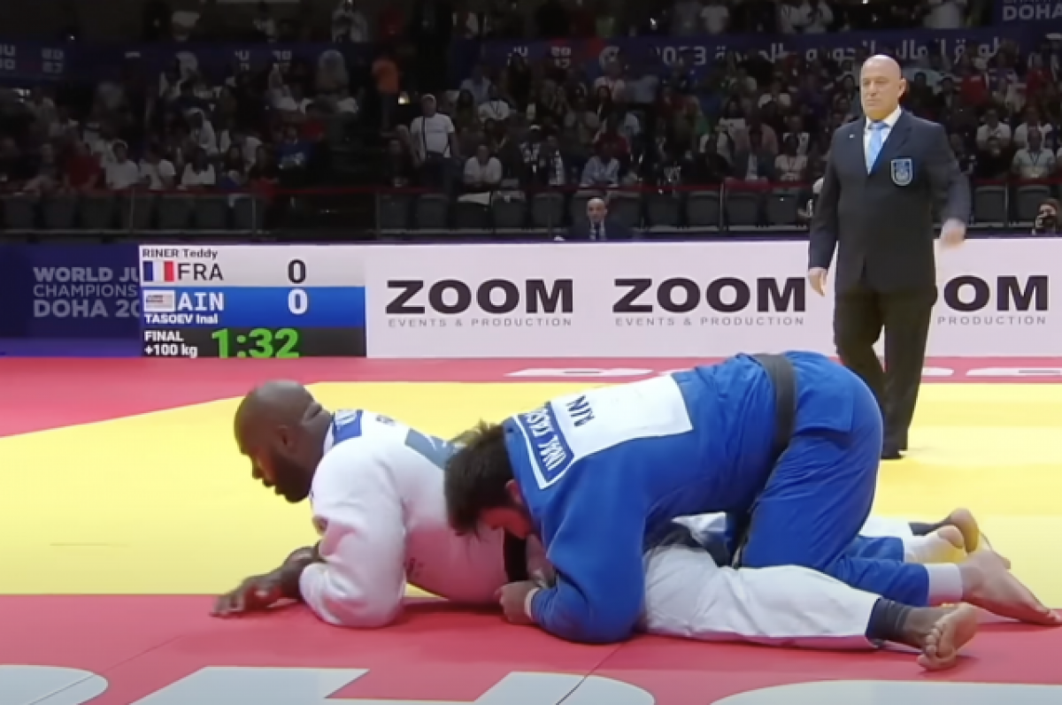 На ЧМ по дзюдо у россиянина отняли золото. Вместо него принесли ...