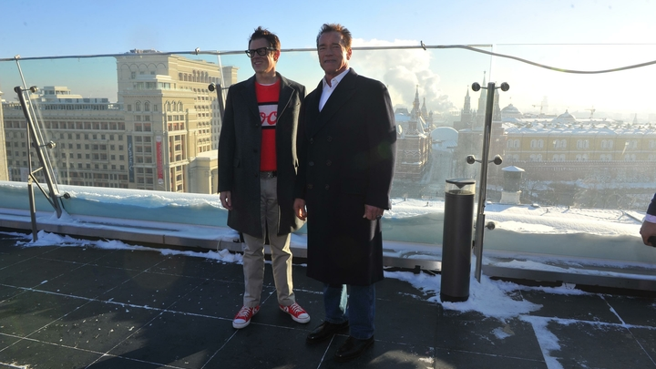 /PRAVDA KOMSOMOLSKAYA/RUSSIAN LOOK 