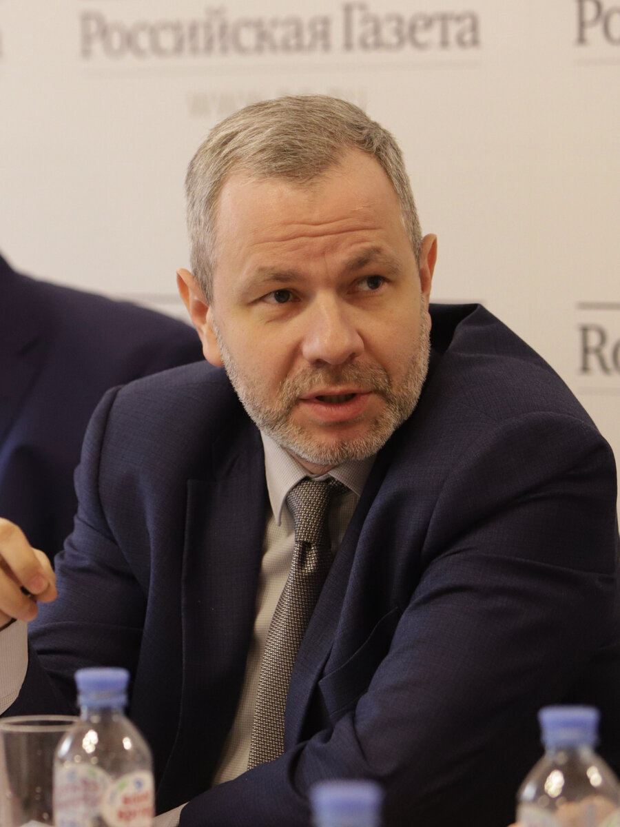 Хайкинсон Александр Симонович — Директор Департамента Малого и Среднего Бизнеса Санкт-Петербургского филиала ПАО «Промсвязьбанк»