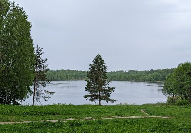 Светлояр под дождем. Фото моё.