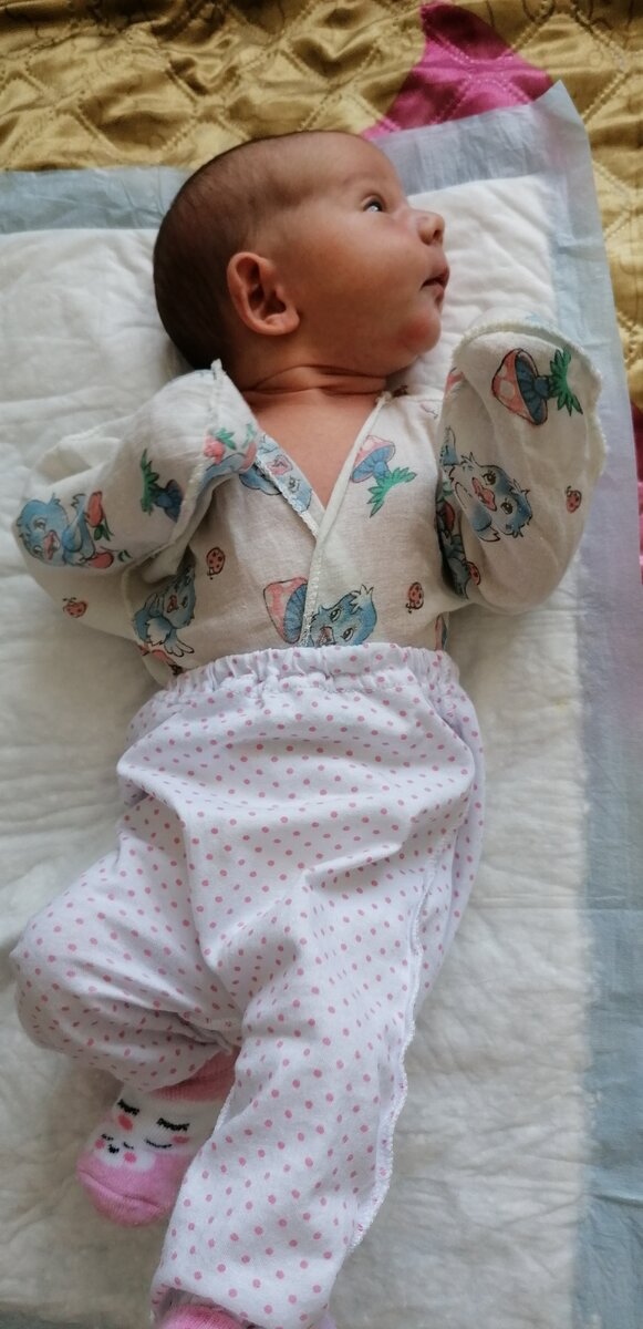 Лизе 5 дней от рождения 👶