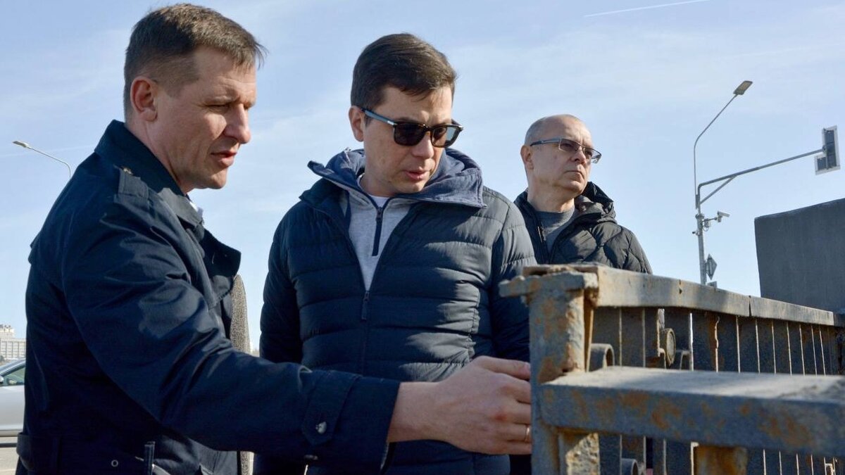    Дмитрий Сивохин покидает пост первого заместителя мэра Нижнего Новгорода. Эту информацию подтвердил глава города Юрий Шалабаев, сообщив о кадровых переменах в своем Telegram-канале.