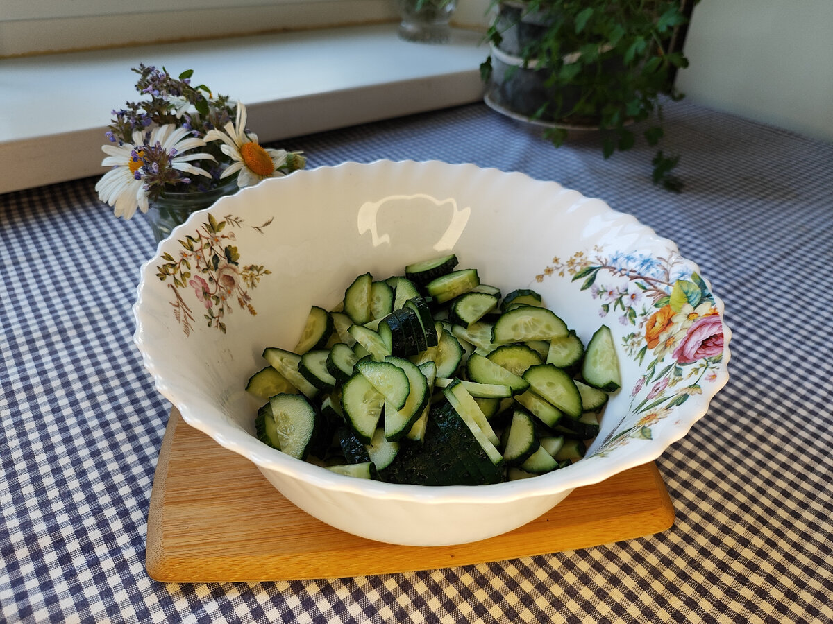 Салат с помидорами и сыром — 80 рецептов с фото пошагово