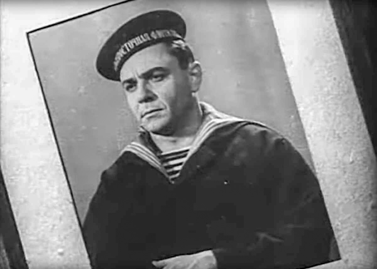 Кадр из фильма "У самого синего моря"