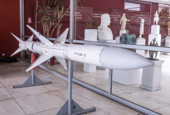    Американская управляемая ракета «воздух — воздух» AIM-7 Sparrow