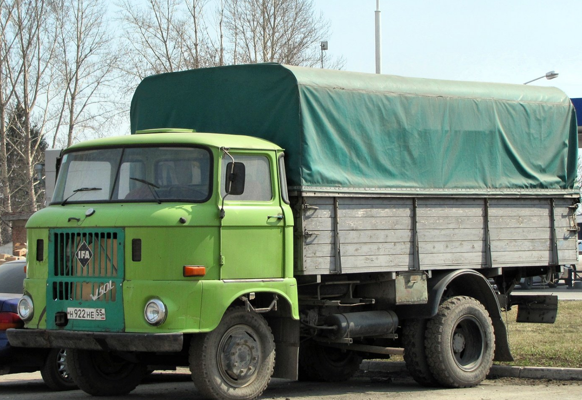 Немецкий грузовик марки "IFA", выпускаемый с 1965 - по 1990 г.