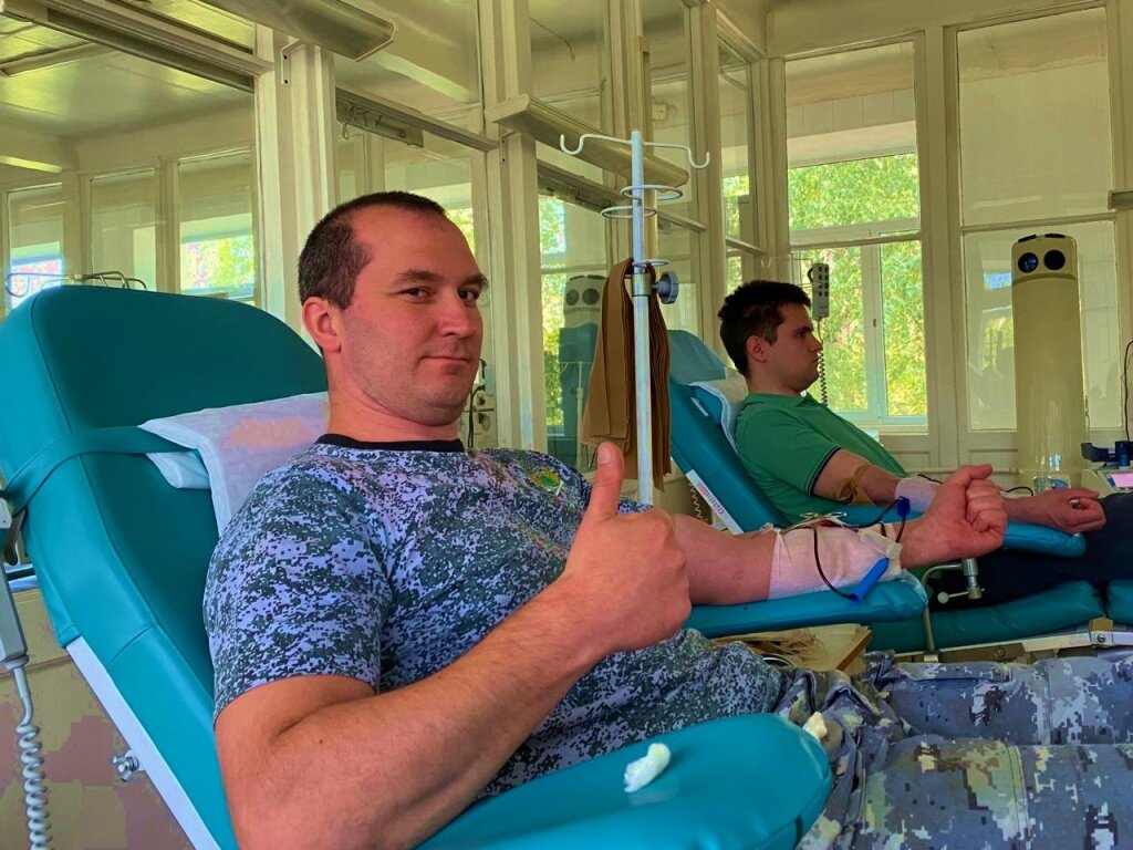 В Твери 30 судебных приставов стали донорами и пожертвовали свою кровь