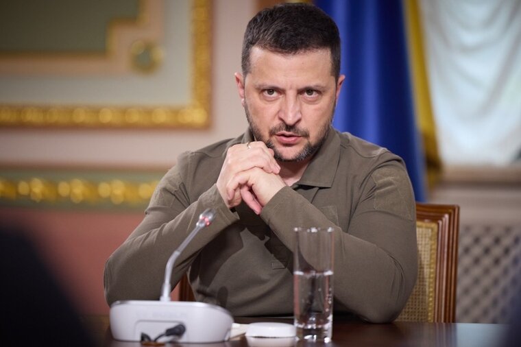    Владимир Зеленский заявил, что НАТО боится Владимира Путина