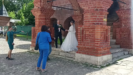 Свадебная фотосессия Евгения и Екатерины на Крутицком подворье в г. Москве