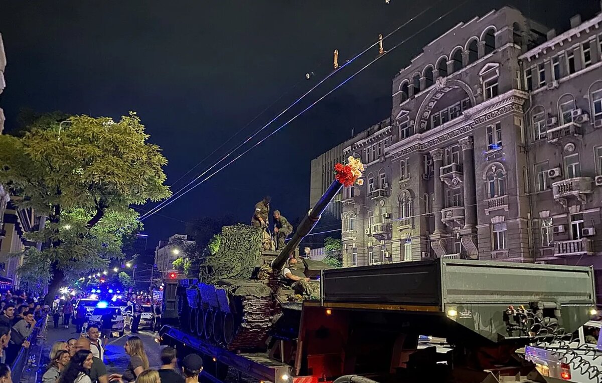  ЧВК Вагнера в Ростове-на-Дону.

© Соцсети