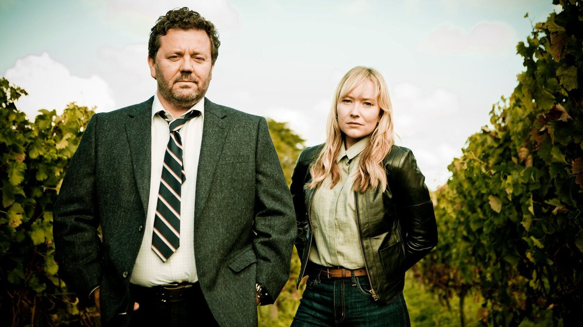 The Brokenwood Mysteries, сериал, с 2014 г.