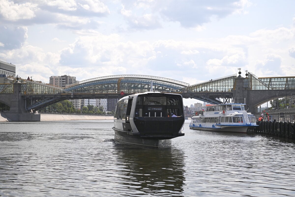 речной трамвайчик в москве